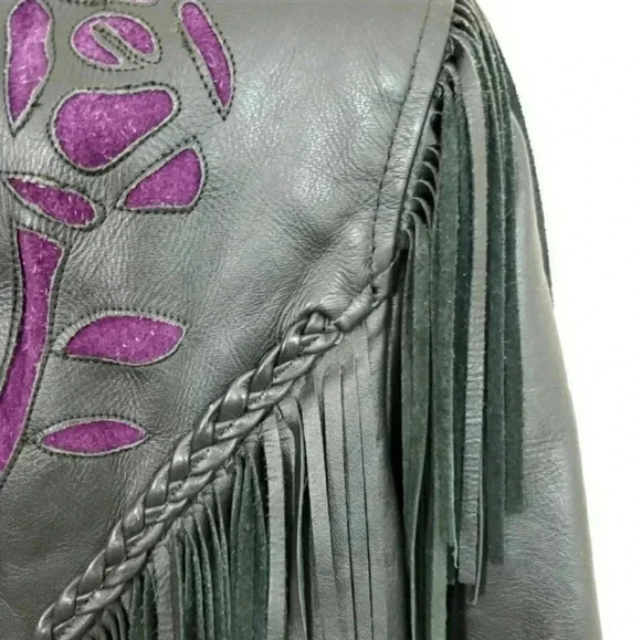 Black Leather Vintage Western Fringe Jacket with Purple Embroidery – Medium - Picture 8 of 16
